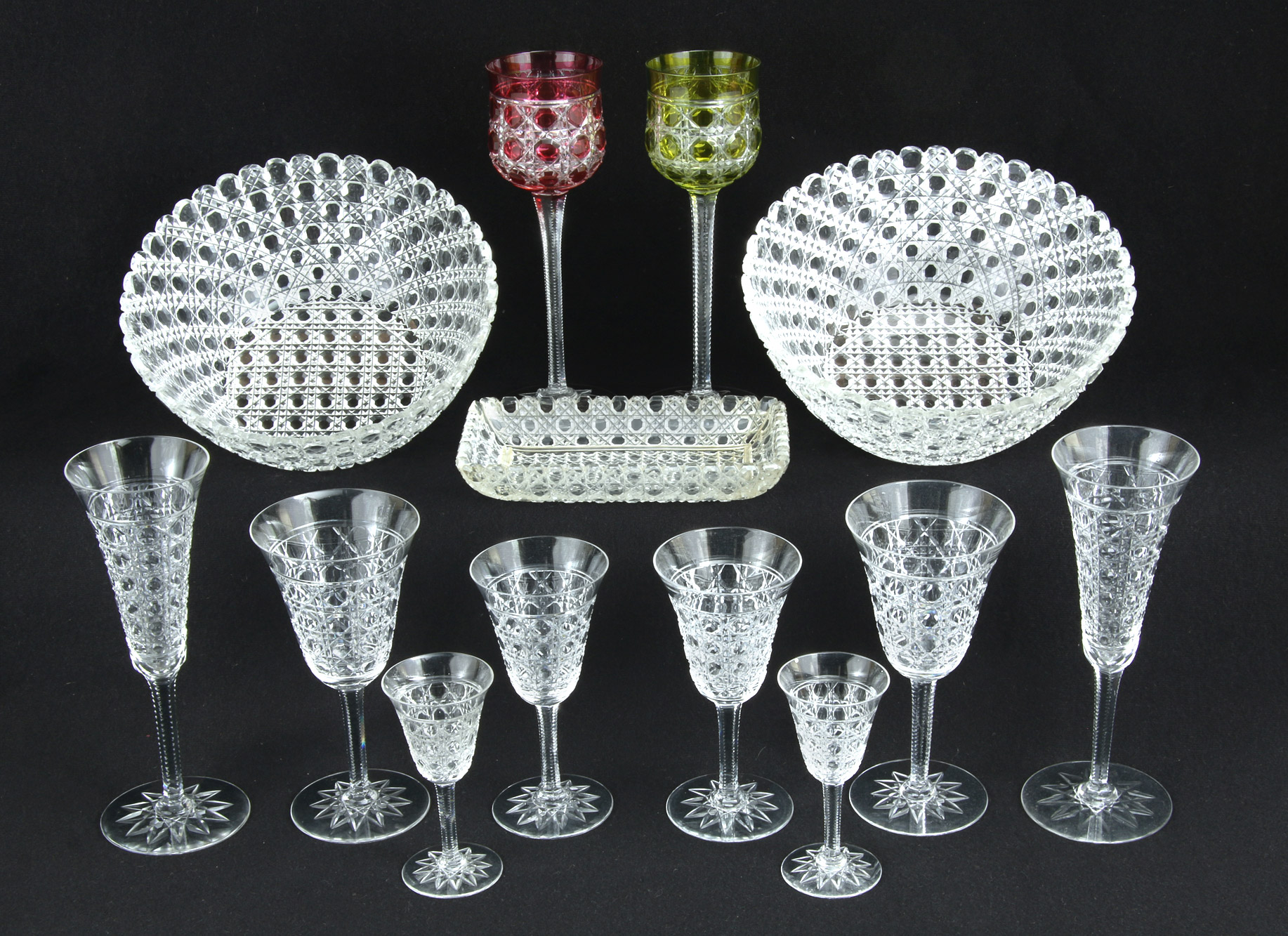  JUEGO DE COPAS DE FINO CRISTAL TALLADO.