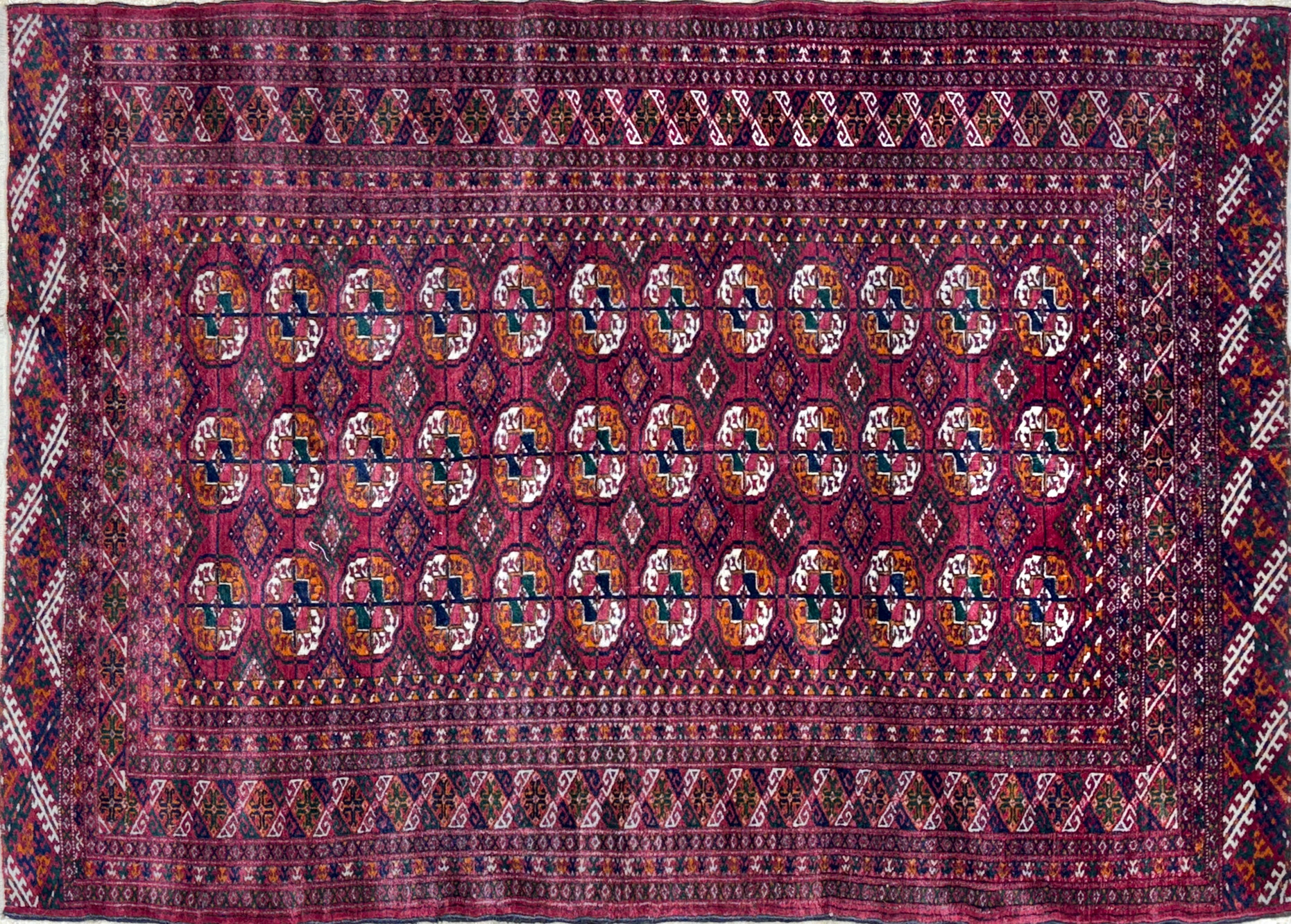  ALFOMBRA BOUCKARA DE LANA TEJIDA A MANO.