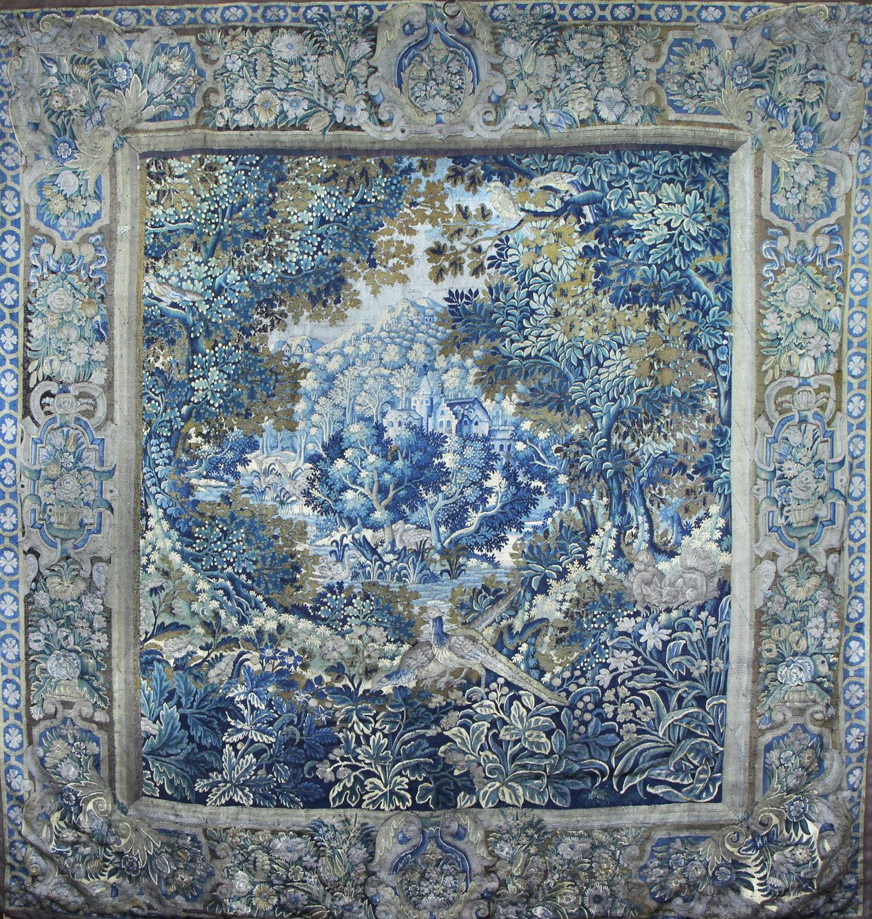  ANTIGUA TAPICERIA FRANCESA VERDURE DE LANA TEJIDA A MANO.