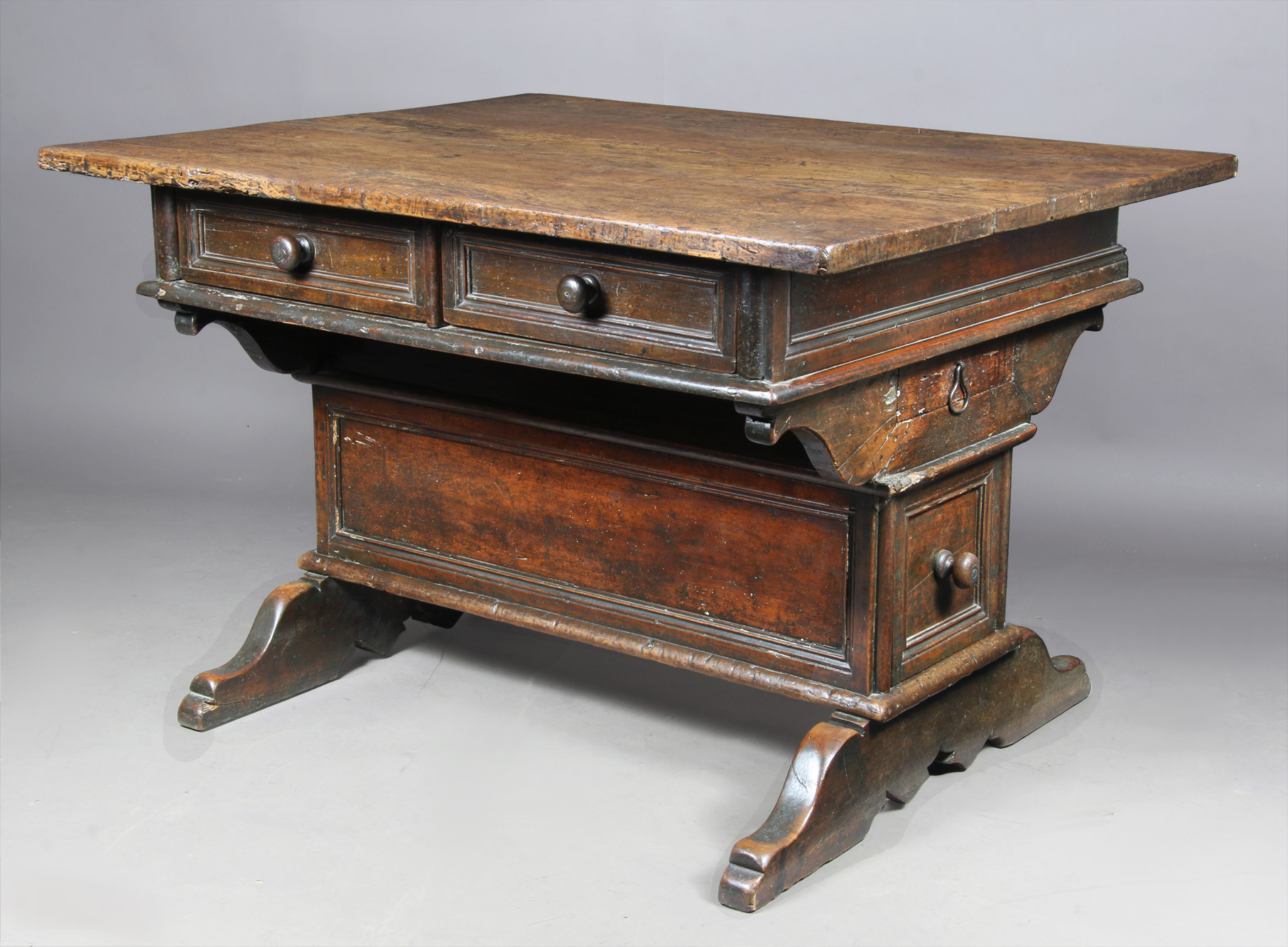  ANTIGUA GRAN MESA ESCRITORIO ITALIANA DEL SIGLO XVII.