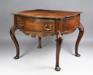 Lote 398: ANTIGUA MESA PORTUGUESA PARA CENTRO.  ANTIGUA MESA PORTUGUESA PARA CENTRO. 