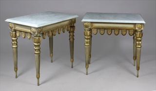 Lote 270: PAR DE MESAS RECTANGULARES DE ESTILO FRANCES. PAR DE MESAS RECTANGULARES DE ESTILO FRANCES.