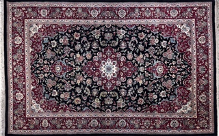 Lote 499: ALFOMBRA PERSA KESHAN DE LANA TEJIDA A MANO.  ALFOMBRA PERSA KESHAN DE LANA TEJIDA A MANO. 