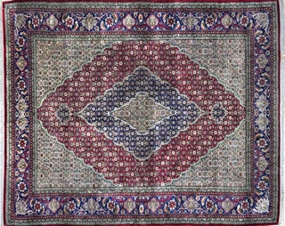 Lote 498: INTERESANTE ALFOMBRA PERSA DE LANA Y SEDA. INTERESANTE ALFOMBRA PERSA DE LANA Y SEDA.