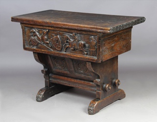 Lote 397: ANTIGUA CURIOSA MESA ARCON INGLESA DE ESTILO JACOBINO. ANTIGUA CURIOSA MESA ARCON INGLESA DE ESTILO JACOBINO.