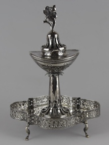 Lote 577: ANTIGUO SAHUMADOR BOLIVIANO CON SALVILLA.  ANTIGUO SAHUMADOR BOLIVIANO CON SALVILLA. 