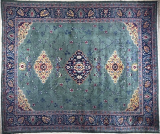 Lote 494: ALFOMBRA TURCA DE LANA TEJIDA A MANO. ALFOMBRA TURCA DE LANA TEJIDA A MANO.