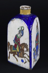 Lote 990: BOTELLA DE CERAMICA PERSA QAJAR ESTILO IZNIK. BOTELLA DE CERAMICA PERSA QAJAR ESTILO IZNIK.