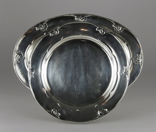 Lote 565: DOS FUENTES DE PLATA NACIONAL 925 SELLADA.  DOS FUENTES DE PLATA NACIONAL 925 SELLADA. 