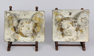 Lote 924: PAR DE ANTIGUAS PLACAS ITALIANAS DE PIEDRA ESCULPIDA.  PAR DE ANTIGUAS PLACAS ITALIANAS DE PIEDRA ESCULPIDA. 