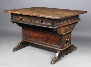 Lote 371: ANTIGUA GRAN MESA ESCRITORIO ITALIANA DEL SIGLO XVII. ANTIGUA GRAN MESA ESCRITORIO ITALIANA DEL SIGLO XVII.