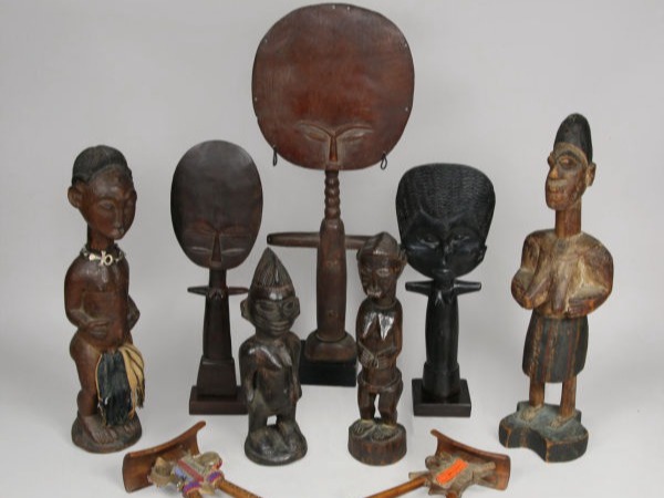 Objetos de Arte Naon - Remate de Arte Abril 2026